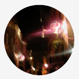 Fête Picasso . Rue Clément Bell . Vallauris . 2005