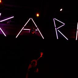 KARAOKE . Anne Laure Liegeois . 2007